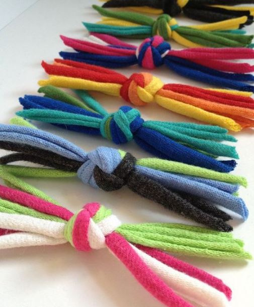 How to make cat toys? Top 10 ideas to copy