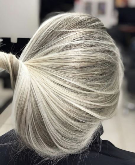 Cheveux courts avec mèches : 32 inspirations d'Instagram et Pinterest