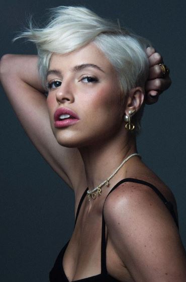 Short hair with highlights: 32 inspirations from Instagram and Pinterest